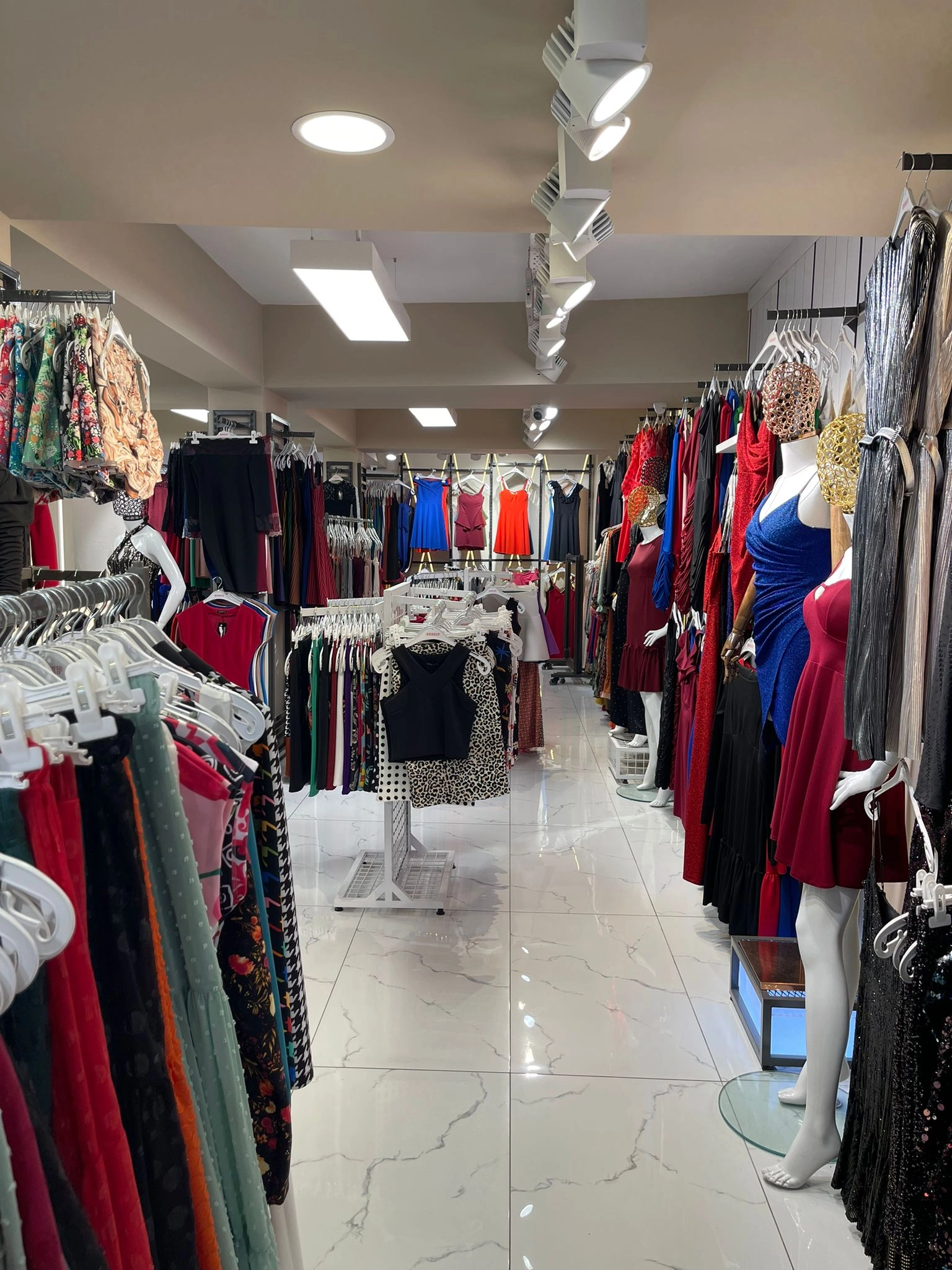 Güngören Toptan Bayan Elbise Satışı