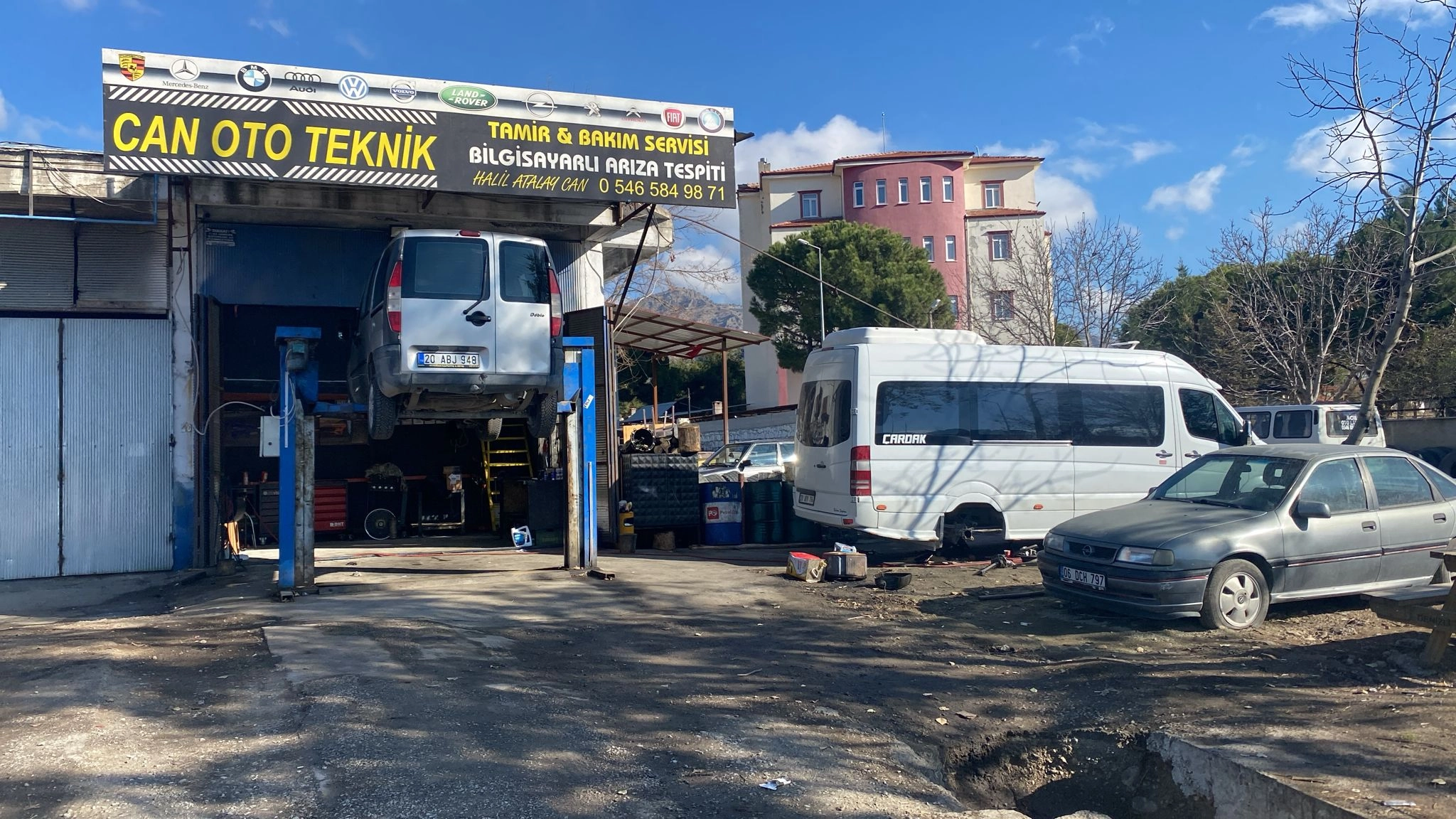 Çardak En Yakın Oto Tamirciler