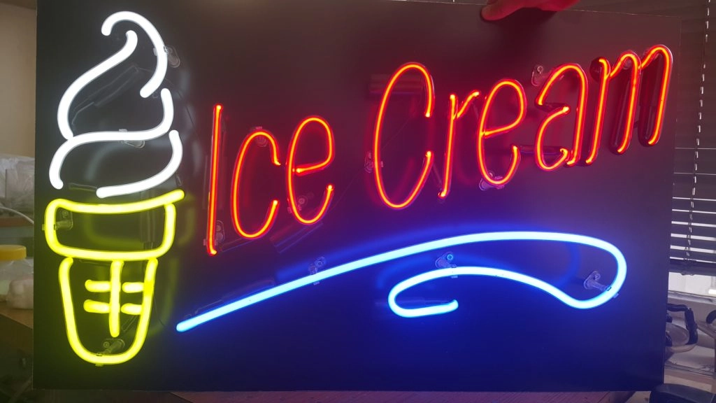 Tokat Neon Tabela Reklam Hizmeti