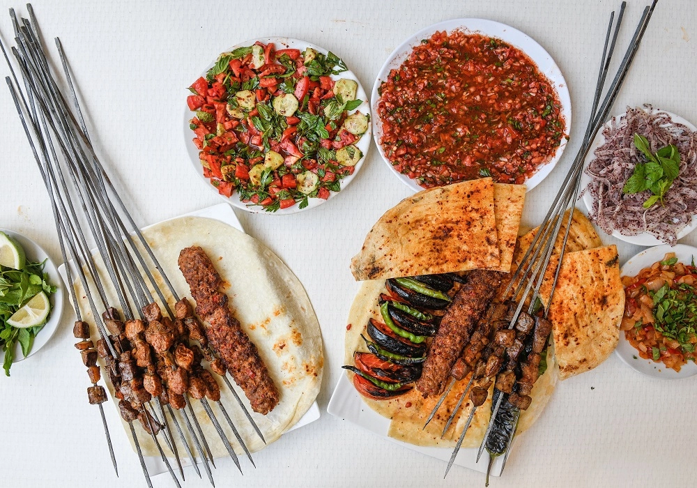 İzmir Merkez En Yakın Ocakbaşı Restoran