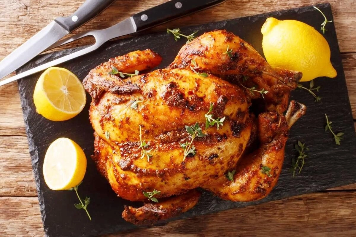  Tam Piliç ( Salata, Bulgur Pilavı,Ekmek, Ayran)