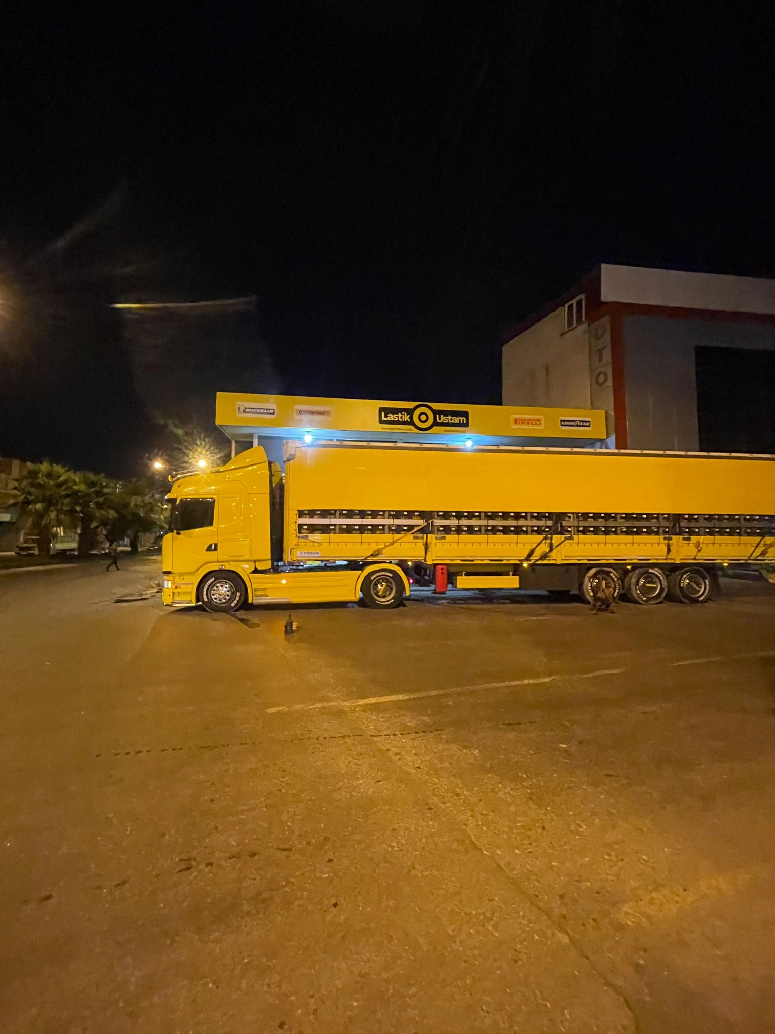 Ticari Kamyonet ve Ağır Vasıta Araçlar içinde Hizm